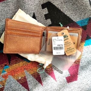 *SOLD* Roots slimfold leather wallet with side flap